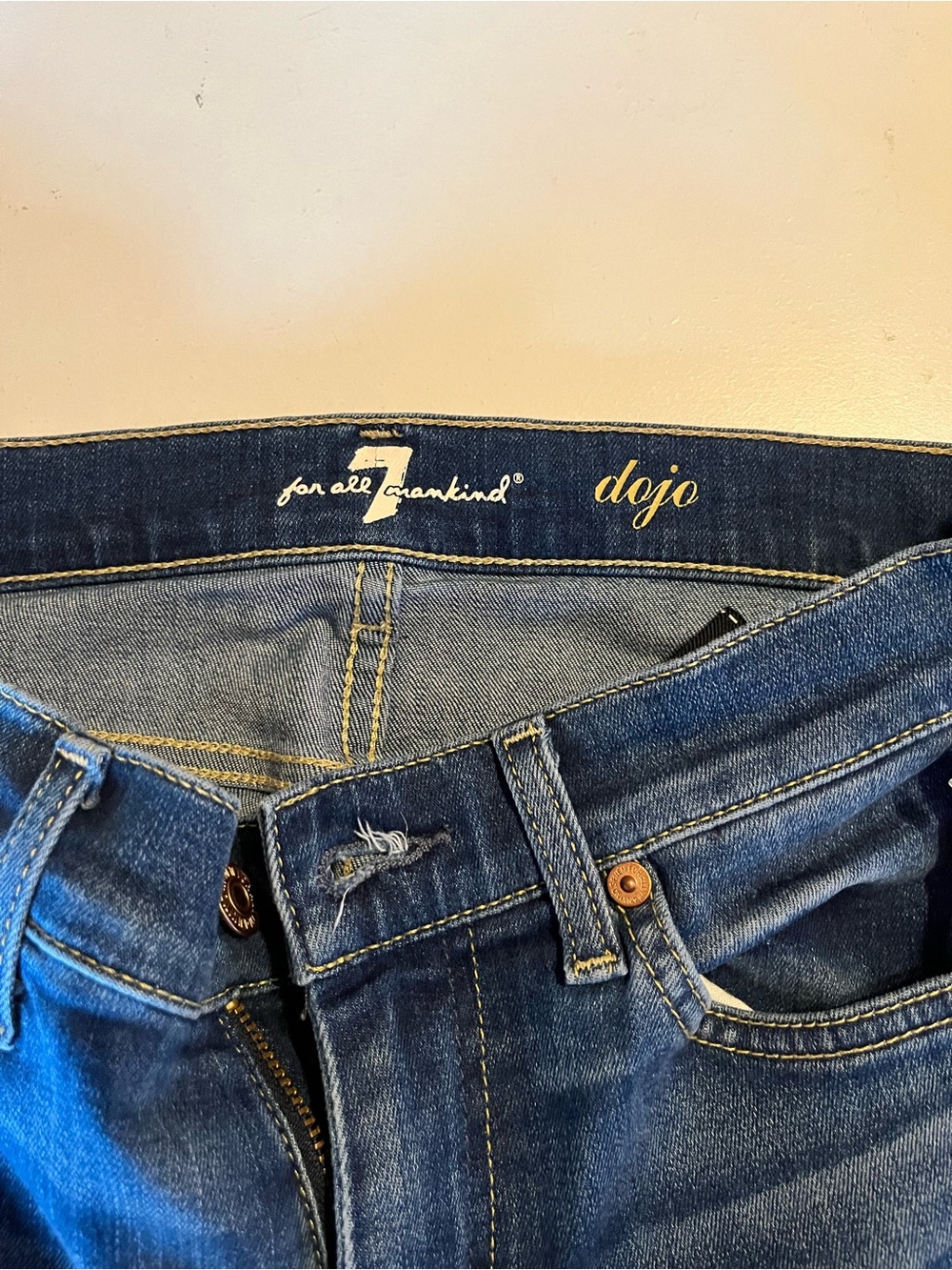 Women’s 7 For All Mankind Dojo Flare Jeans iclassic medium-dark wash size 26 - Picture 5 of 7